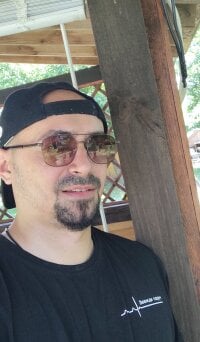Ziesh's webcam live show