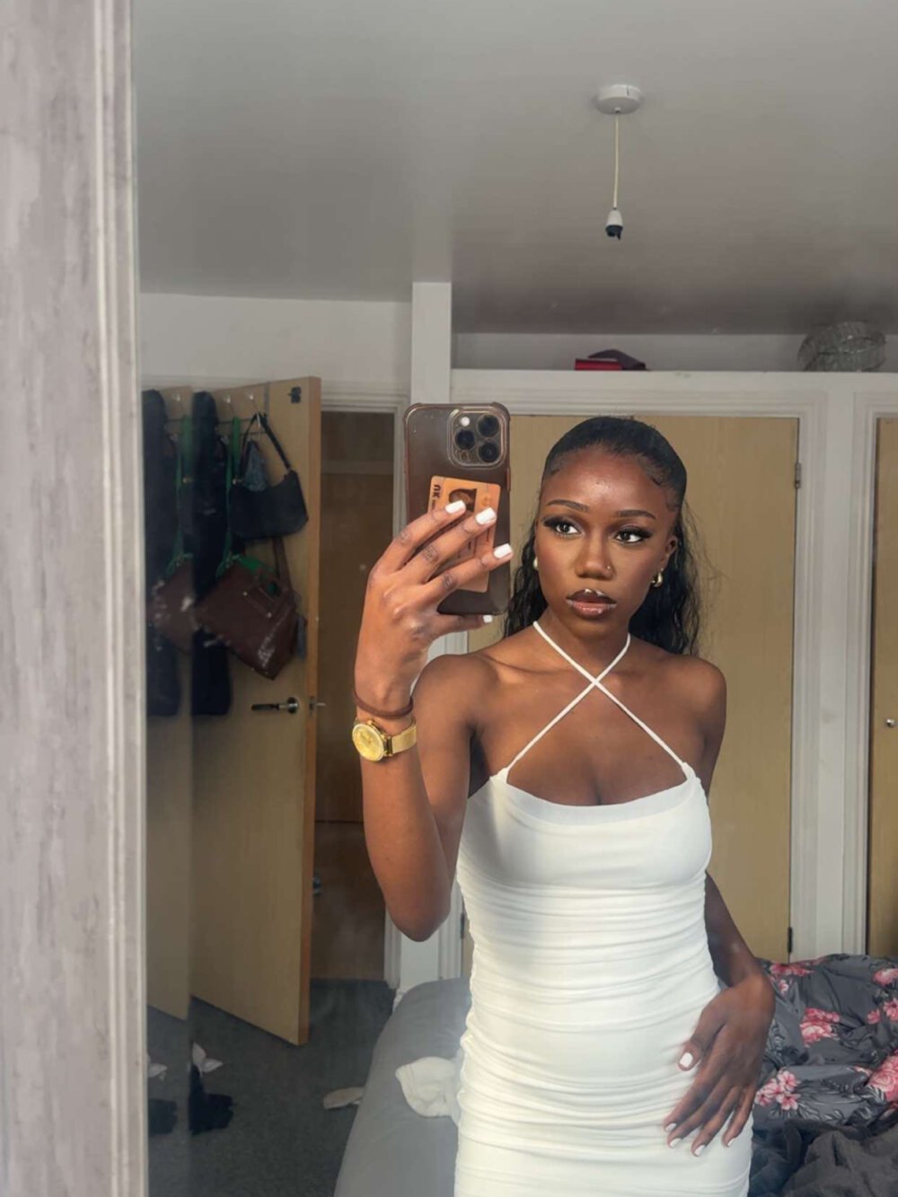 elivecams.com sophieloverx livesex profile in dont-worry-be-happy cams