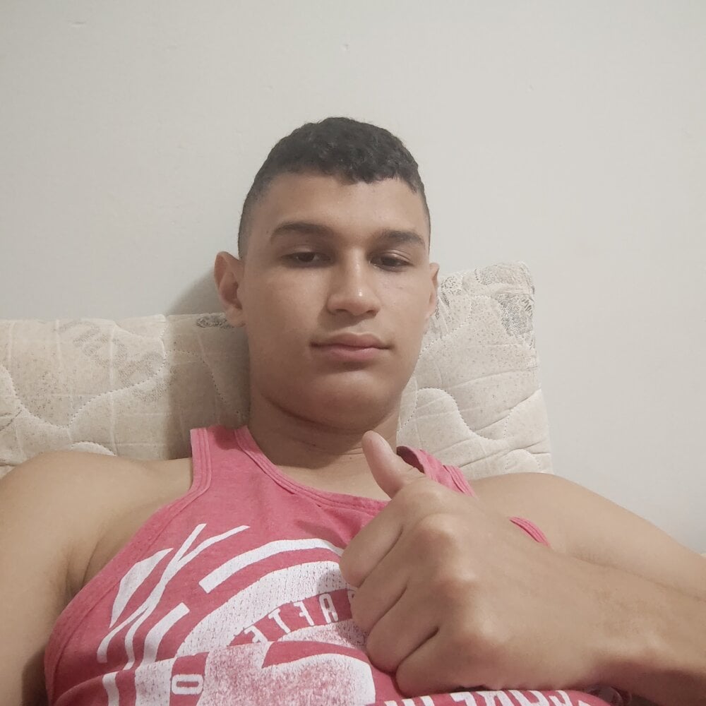 comeputa33 from stripchat