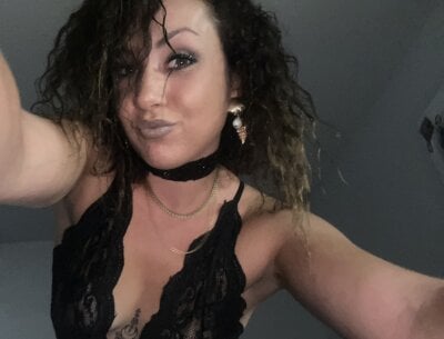 VeuveNoiire Female Newyoung XXX Webcam