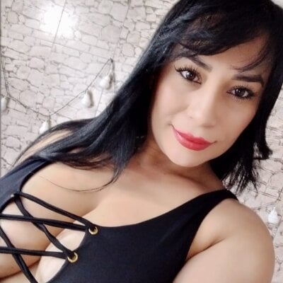 AlissonTyler4u Female Colombian Online Webcam Striptease