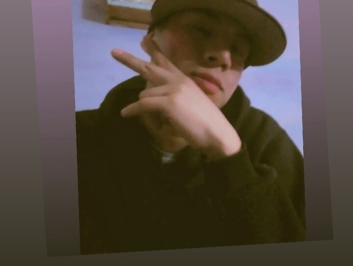 ErickHr12's Offline XXX Chat