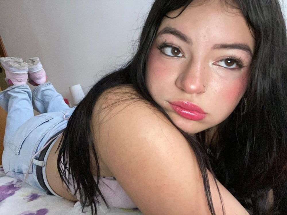 Tianaa_Glow profile
