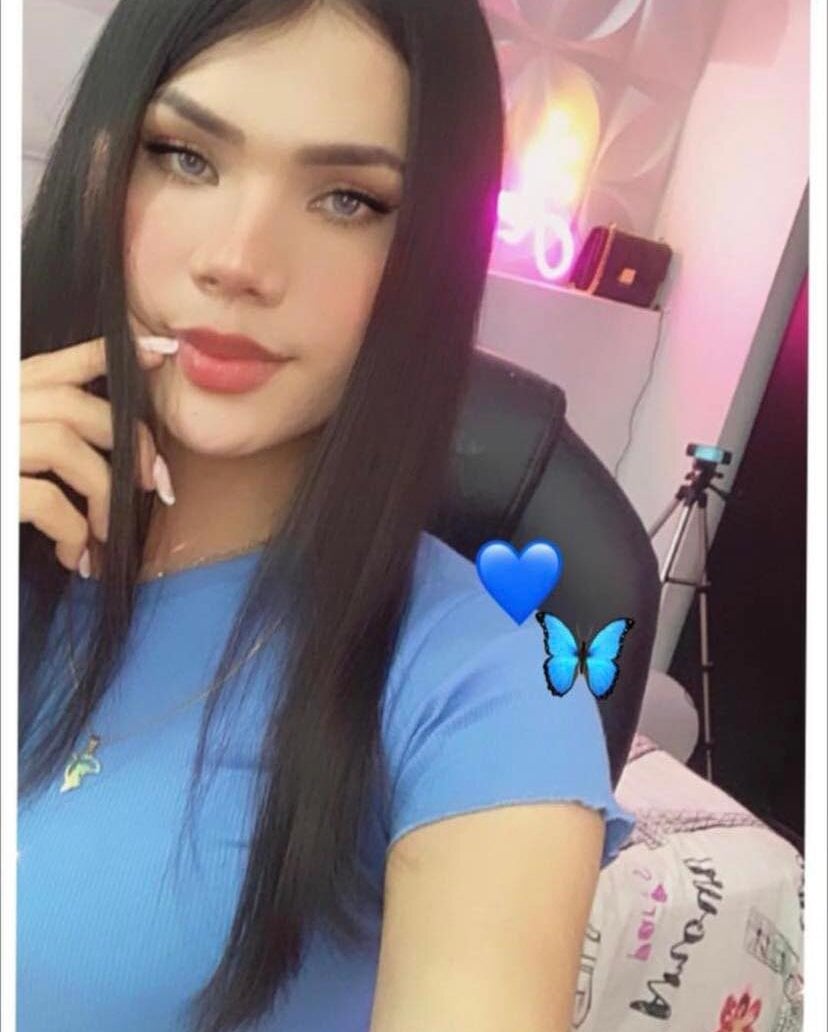 Live sex webcam photo for Ammy_Queen #290797150