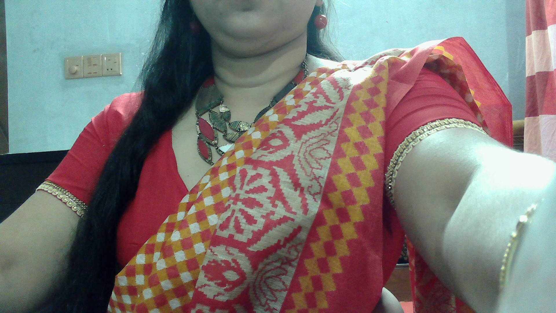 Desi_Rose999