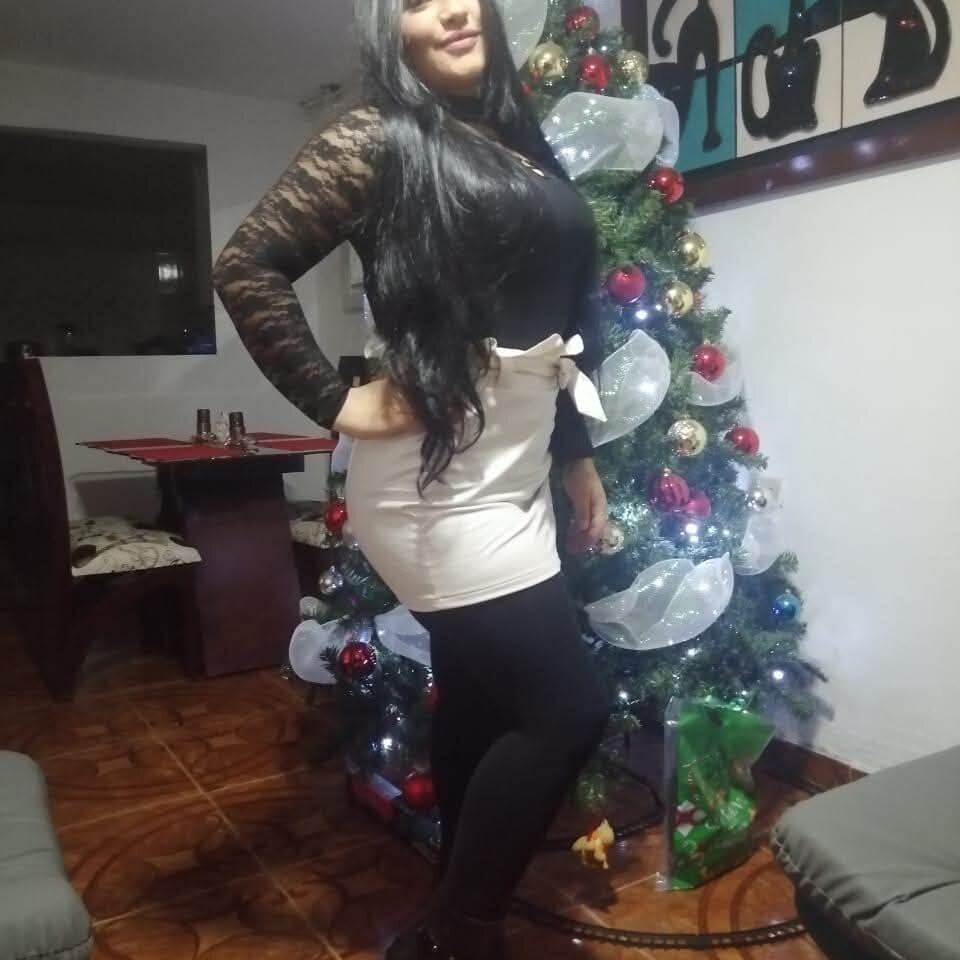 elivecams.com swetttmomy livesex profile in 700-to-1400-or-2-am-to-8-am cams