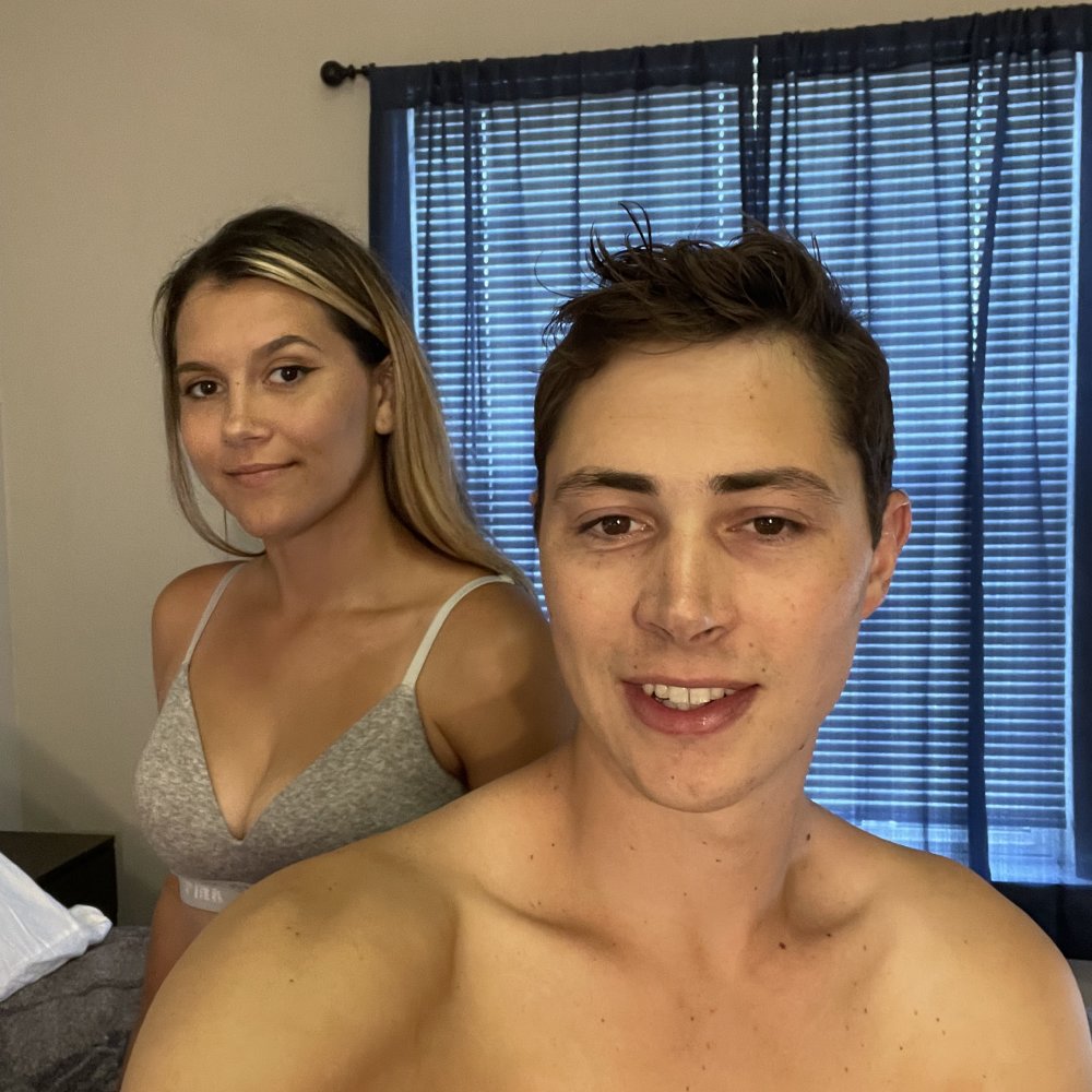 GraceHoneyxoxo's Offline Chat Room