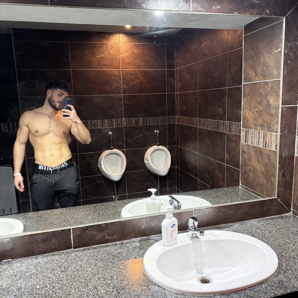 Chatroom XXX hors ligne de mark_ariete