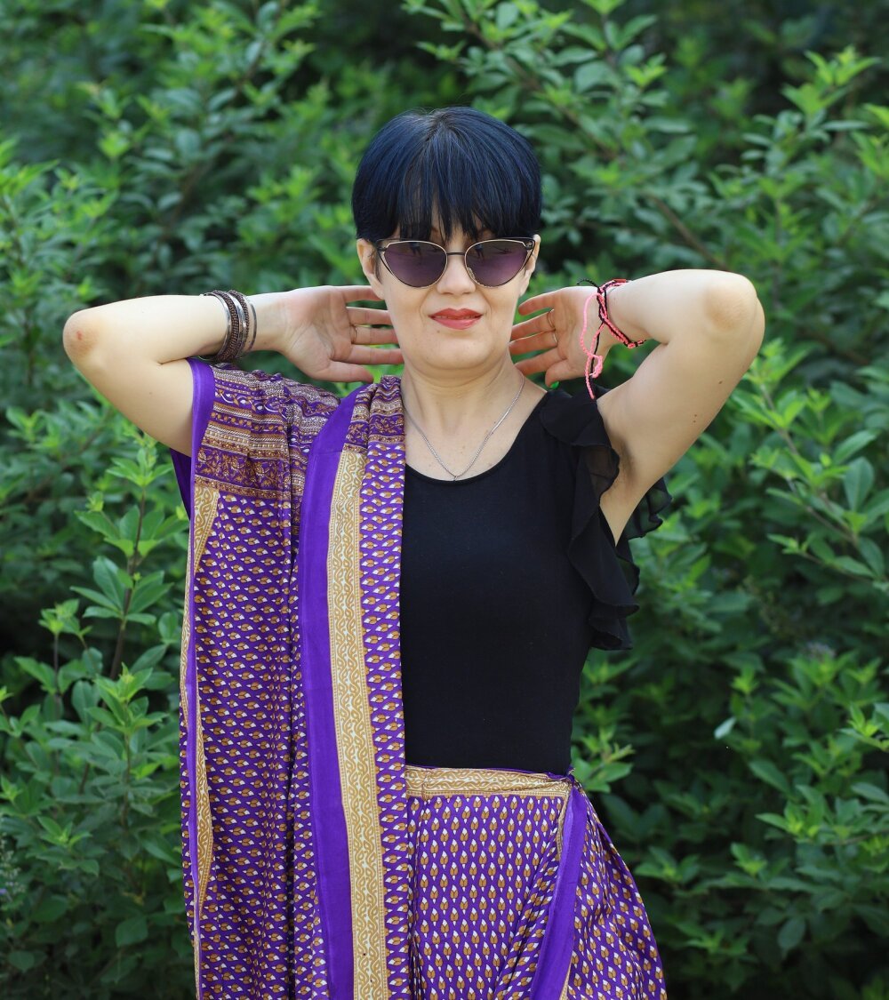 badgirlwebcam.com elviracutie livesex profile in bisexual cams