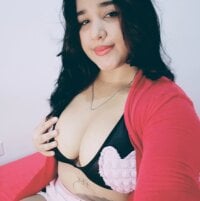 danielasaenzz's Offline Chat Room