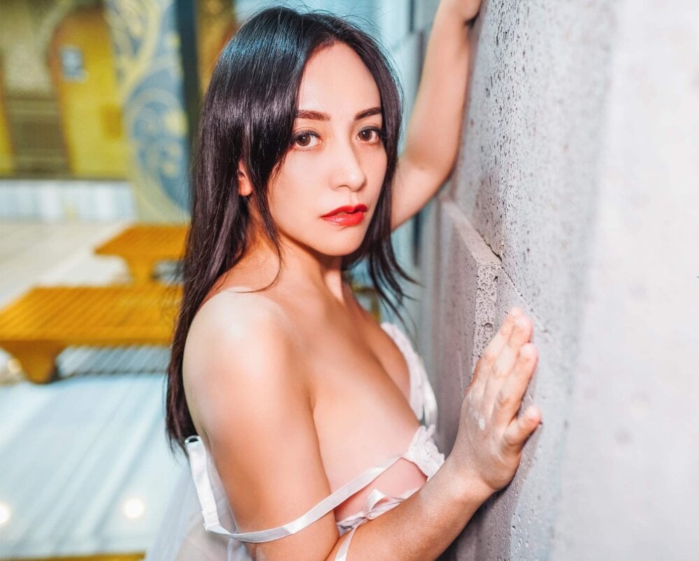 Tw_chi Cam Model: Free Live Sex Show & Chat | Stripchat