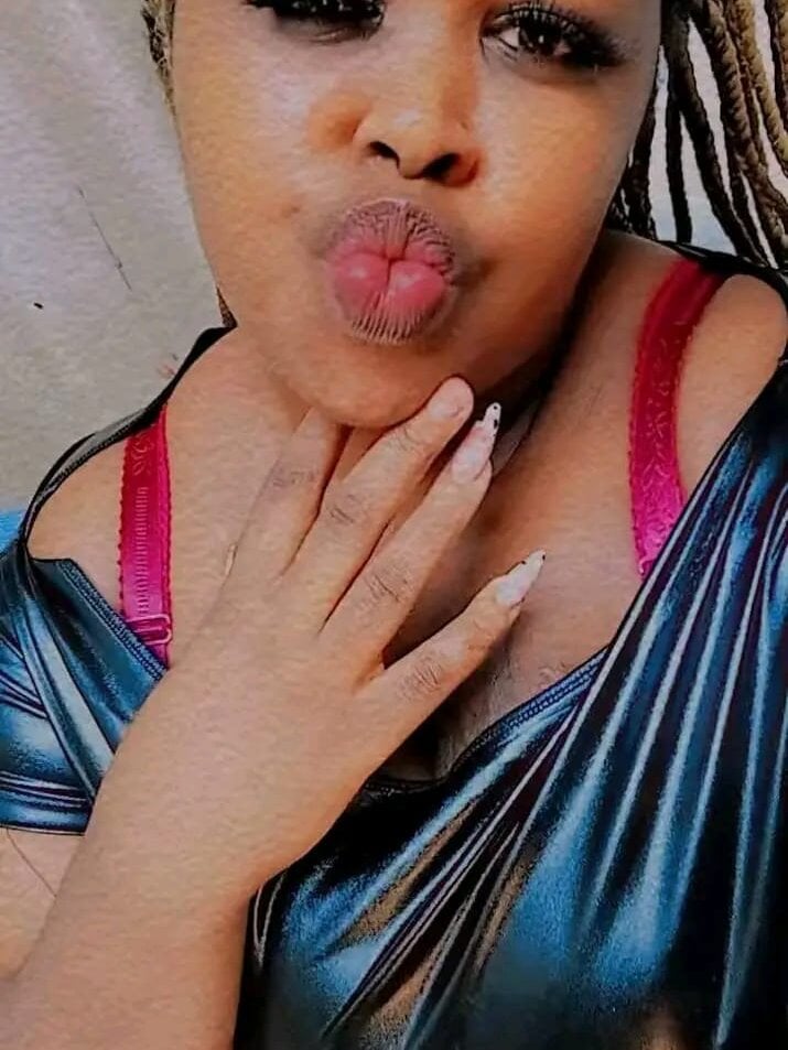 stripchat sexyladyboobsxx05 webcam profile pic via livesex.fan