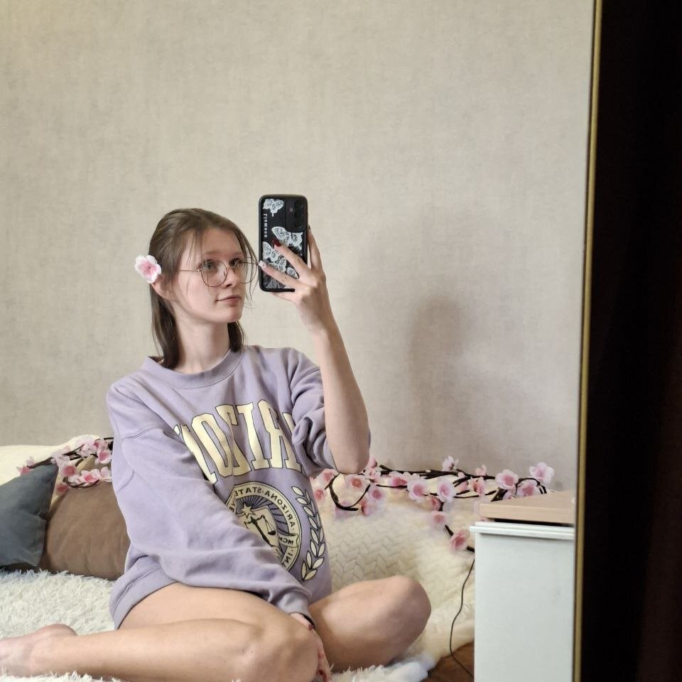 RoxyHerenan Offline XXX chat