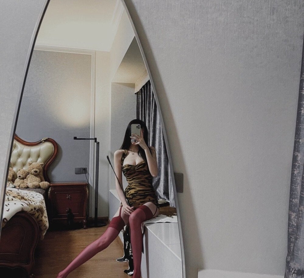 anna-dancer from stripchat