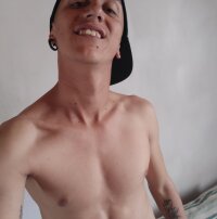 Max_demian97's Offline XXX Chat