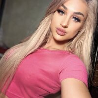 Barbiegirl5's Offline Chat Room