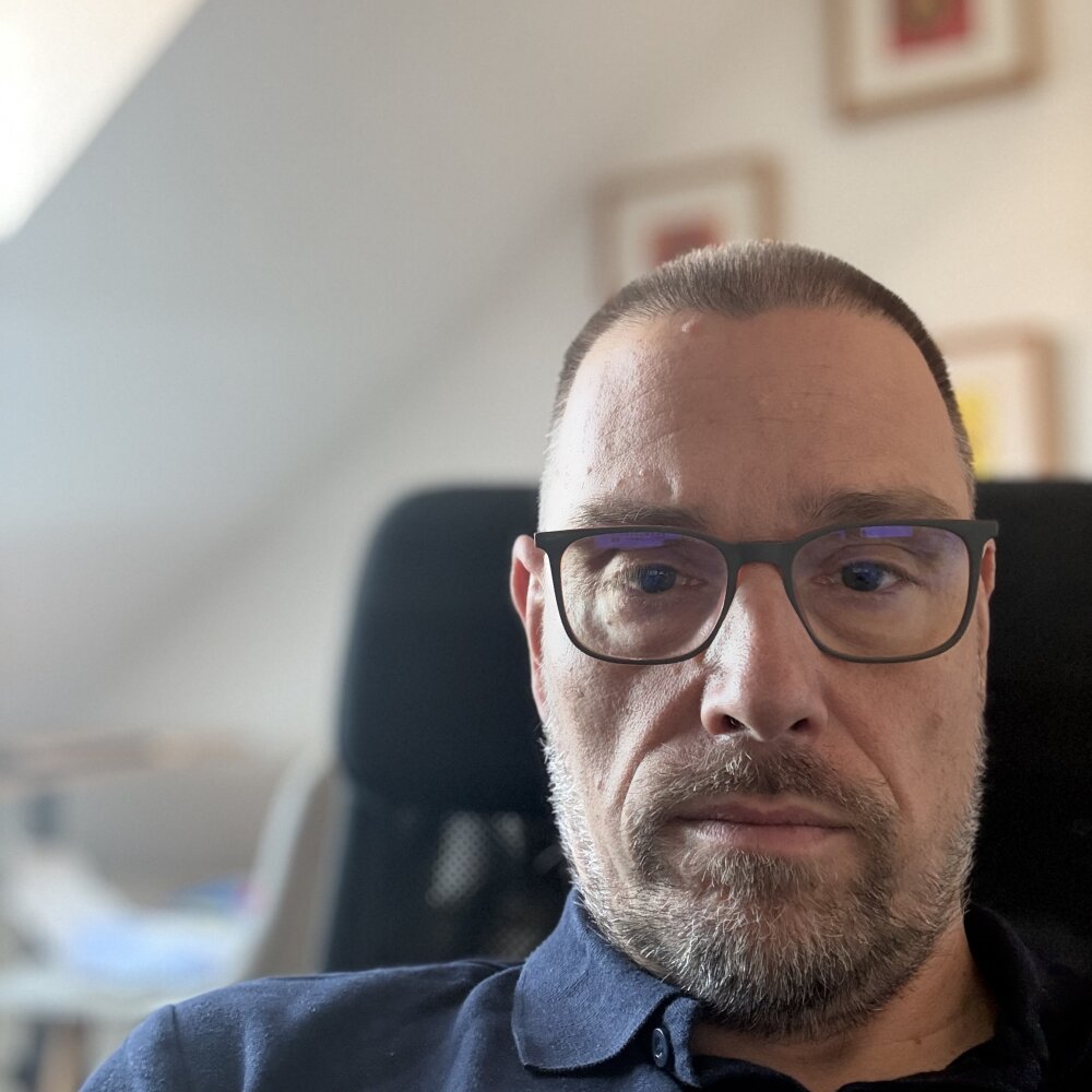 Uncut_Men72's most recent online preview