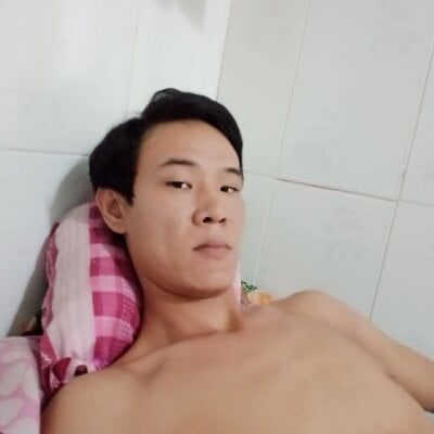 S2-HOTBOY