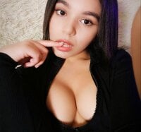 Kendallkend's Offline XXX Chat