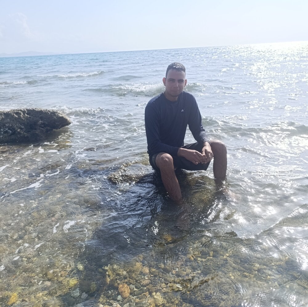 luisito-1994 from stripchat