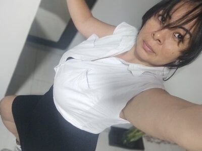 GabrielaDurann on StripChat