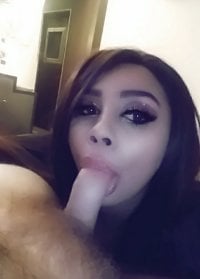 sexi_lightskinn's Offline Chat Room