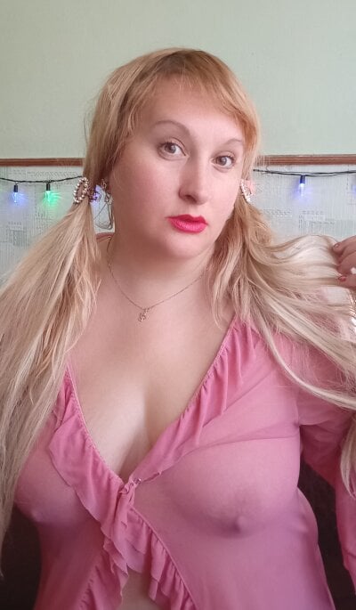 XHelenaX90