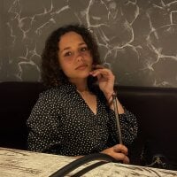 WhitneyBeacher's Offline Chat Room