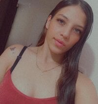 mybonnieandclyde303av's webcam live show