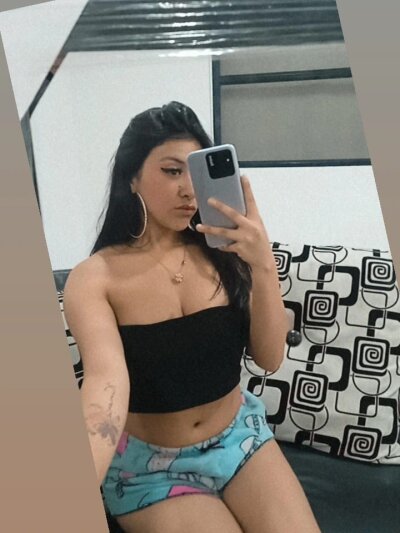 Lizz_Hot- 💜 live sex cam