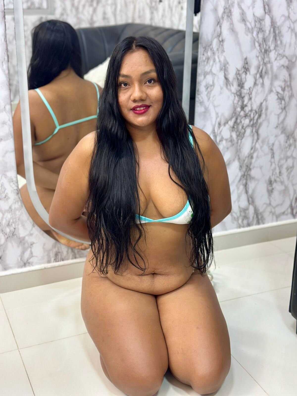 Maia_Hott