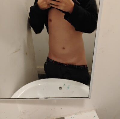 Hornypool08