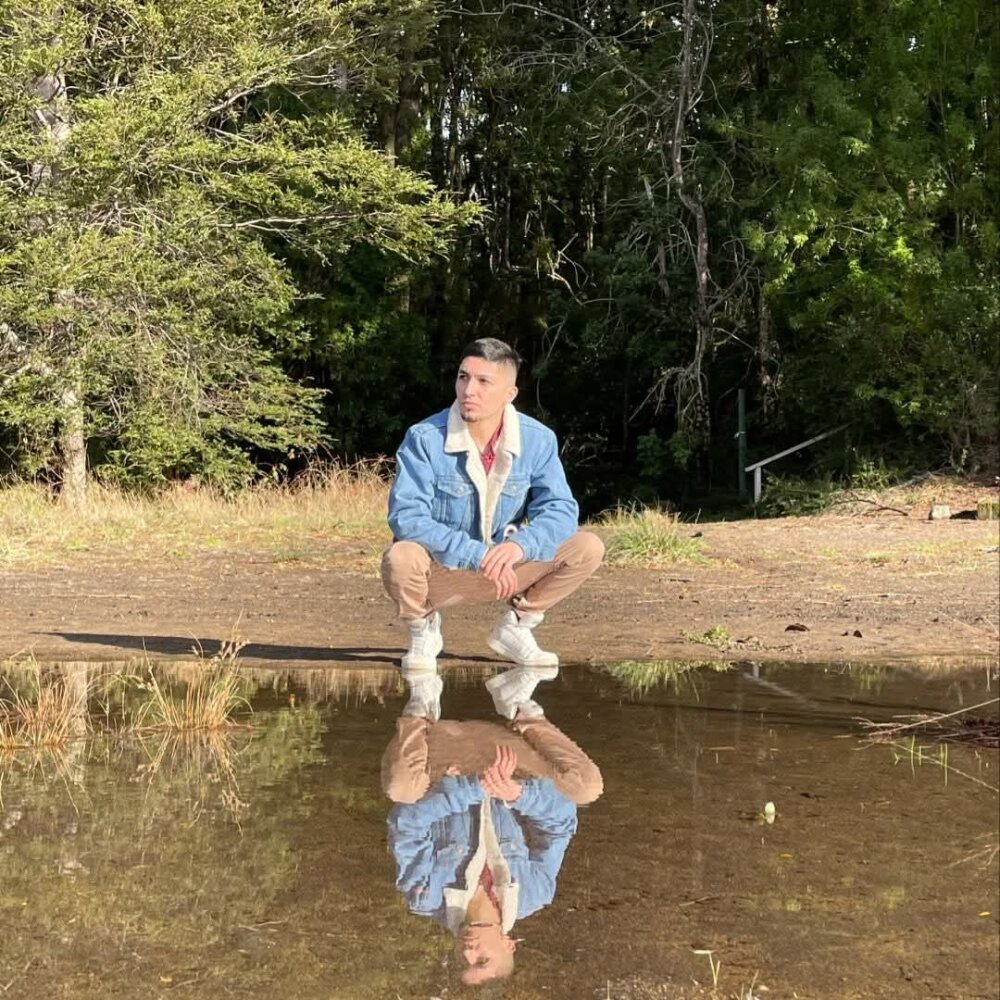 raulchileno18cm's Offline XXX Chat