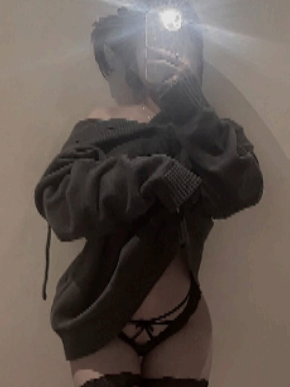 Suri_sexywet 離線 XXX 聊天