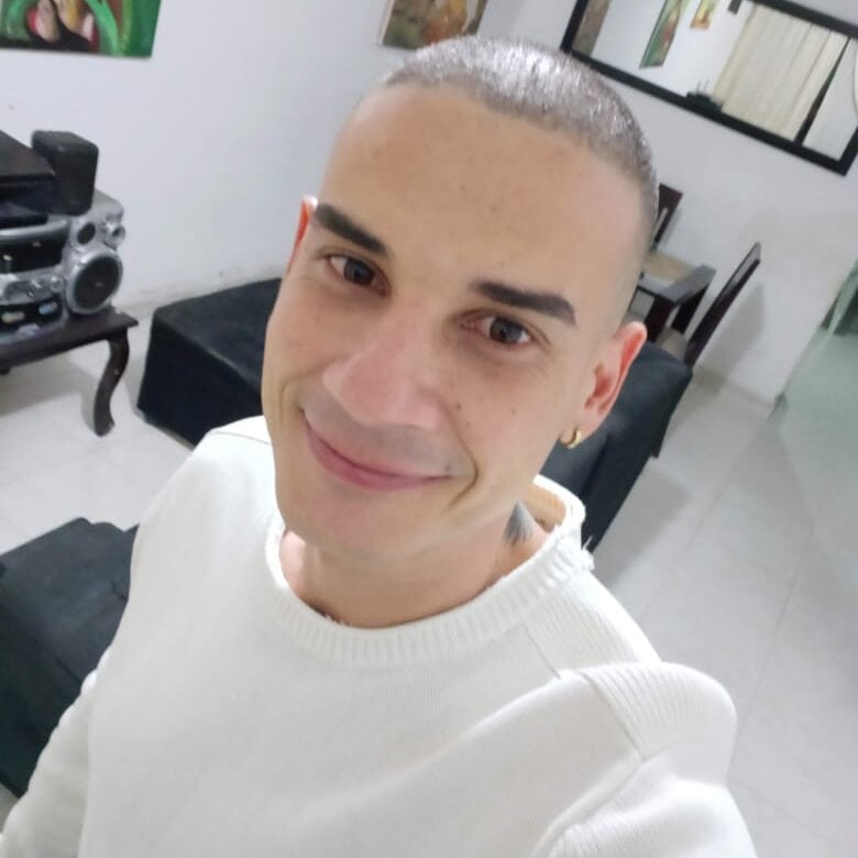 kloe-robert from stripchat