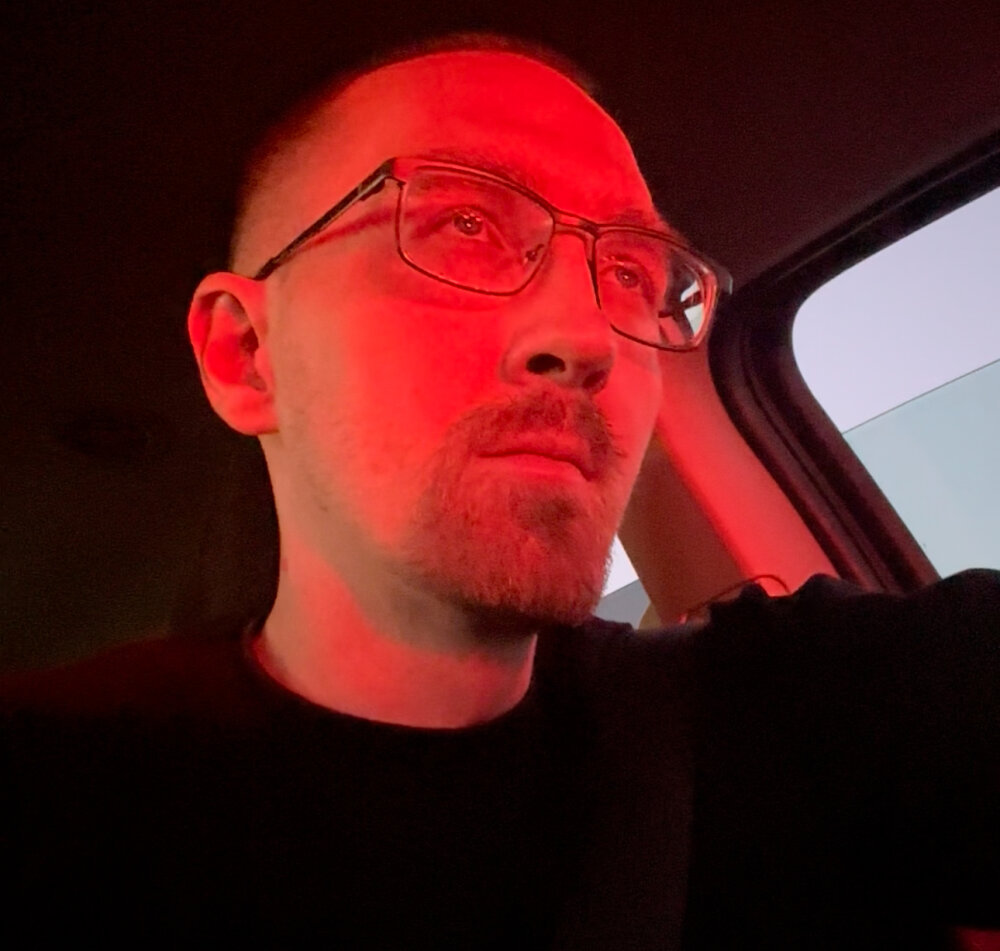 ezfree44's Offline XXX Chat