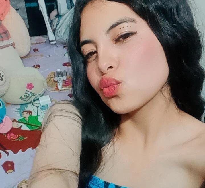 Lia_Valencia_ profile