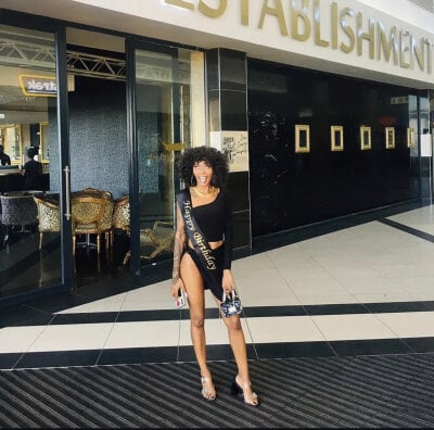 TyraaLee