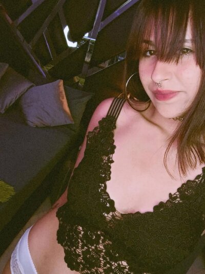 Charlottee_levine