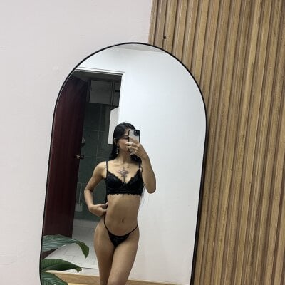 Charlot69_ Female Cheapprivates Live Webcam XXX