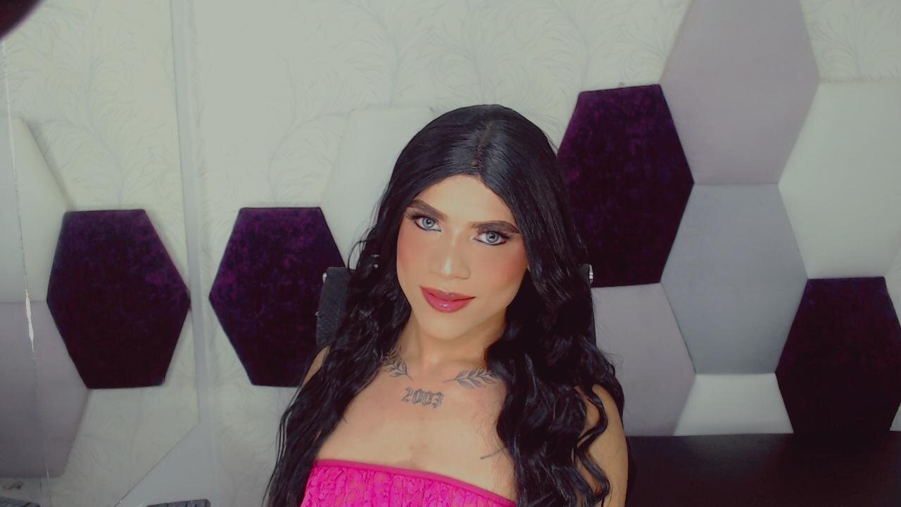Ashley_Graham9