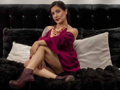 Adafield_ private show