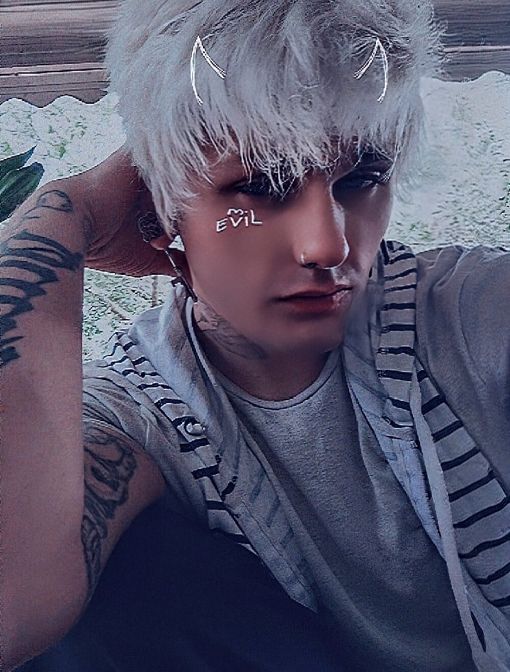 GryphonAnLilithxxx's Offline XXX Chat