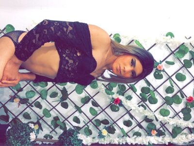 Antonella_santillano - Stripchat Trans 