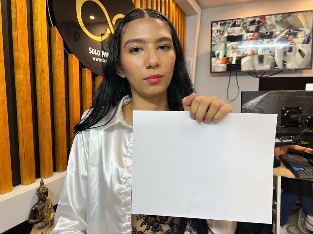 Anie_Cartier's most recent online preview