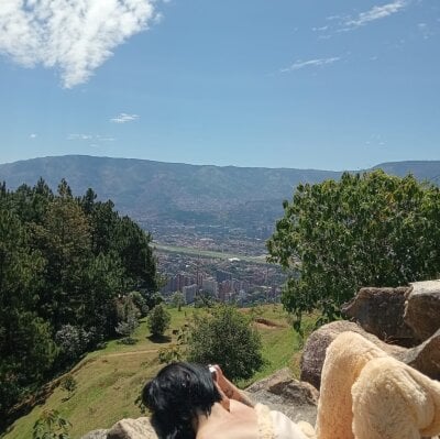 litlle_winnie from stripchat
