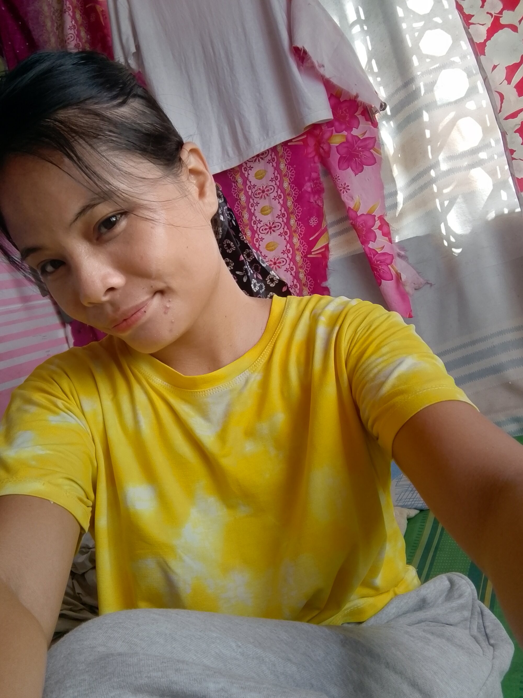 momshe
