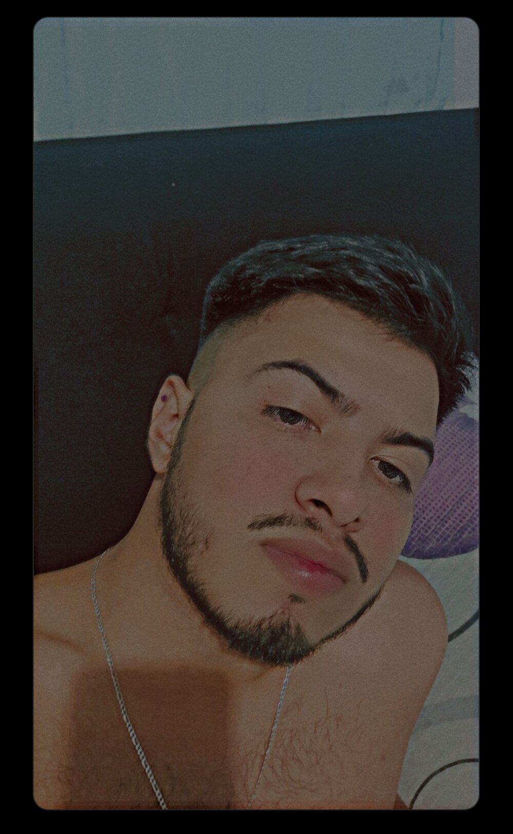 ChiquitO636's Offline XXX Chat