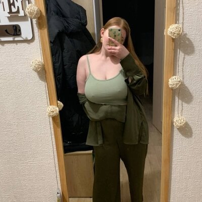 NaughtyChloee