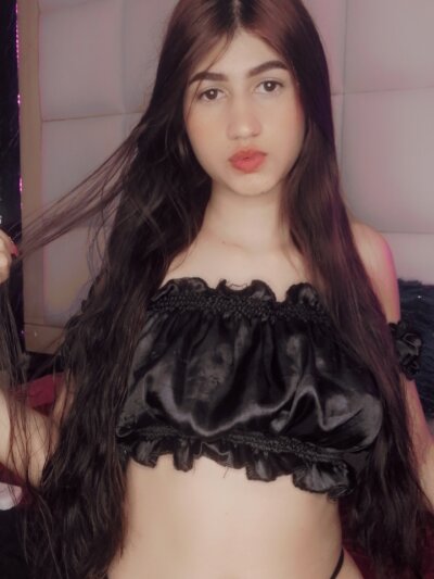 Ely-Pretty 🍋 live nude chat